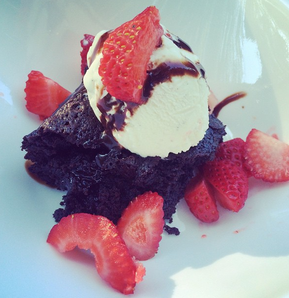 Tasty Gluten Free Brownie Sundae